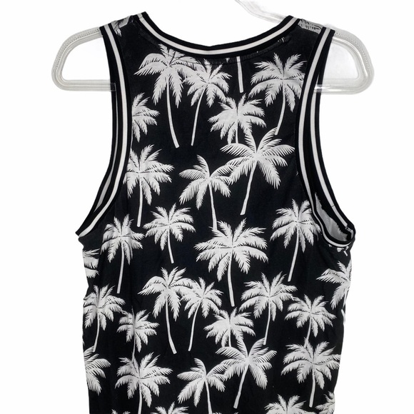 Urban Heritage Festival Palms Tank - Picture 6 of 6